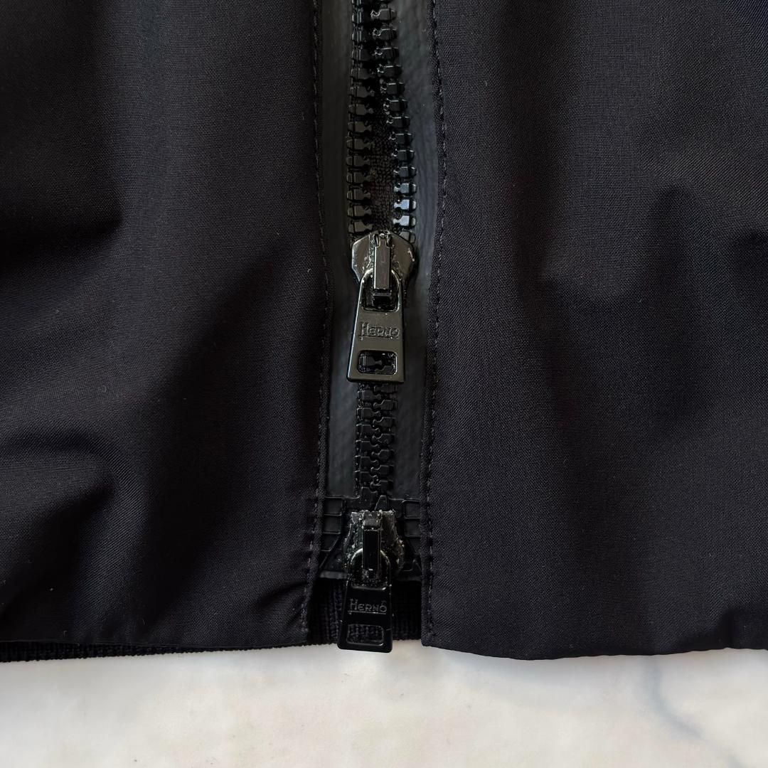 ヘルノ ラミナー ゴア Gore ロゴ ジップアップブルゾン 黒 46 tv1