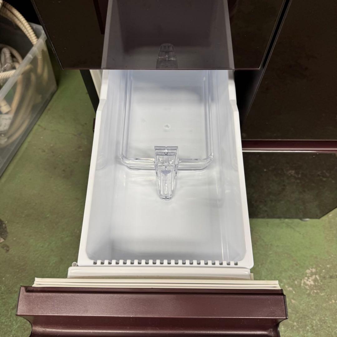 277 シャープ　大型冷蔵庫　500L強　小型　家庭用　自動製氷　右開き