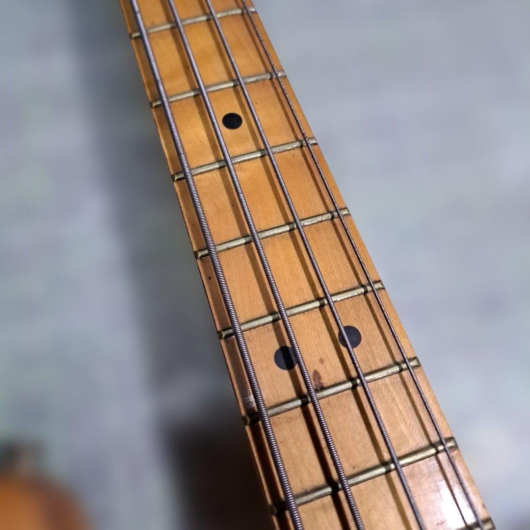 エレキベース ナチュラルウッド