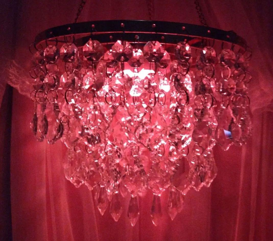 シャンデリア　豪華タイプ①