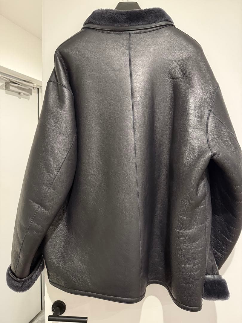 最終値下げ【未使用】値下げLOEFF ムートンレザージャケット　Lサイズ