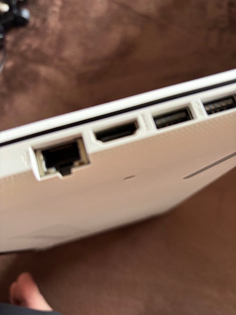 HPノートパソコン　15-bs008TU