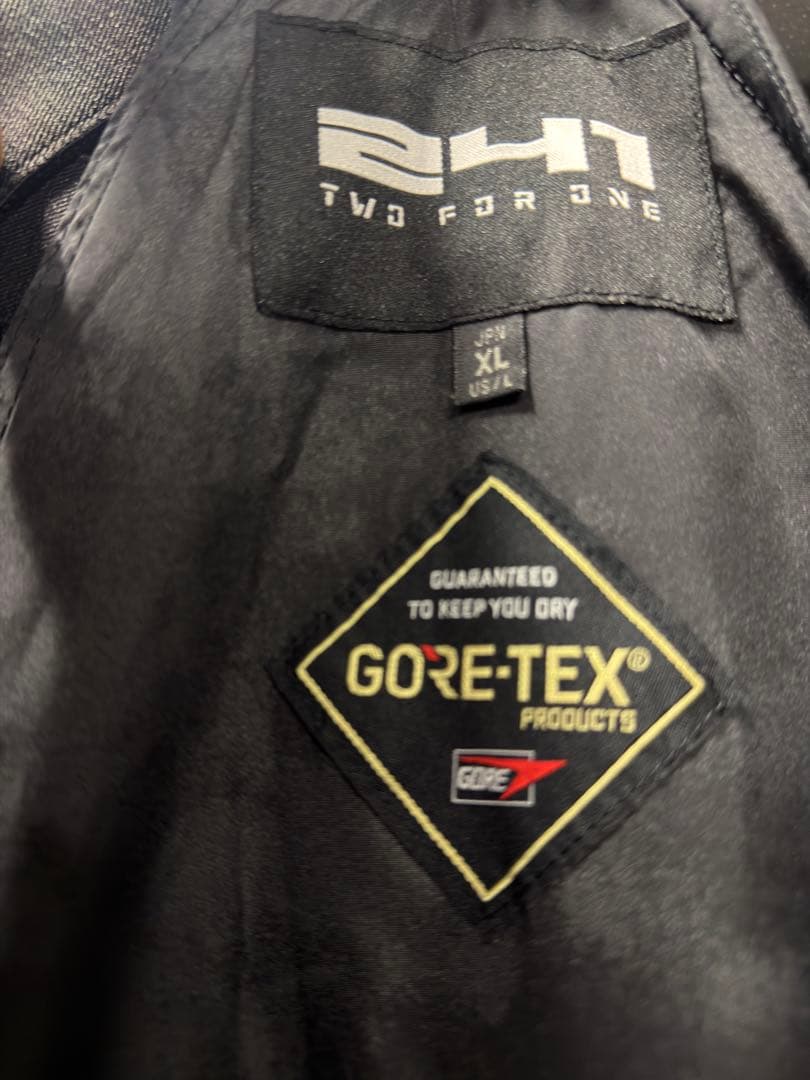 ゴアテックス　スノーボードウェア メンズ　ビブパン　241 XL
