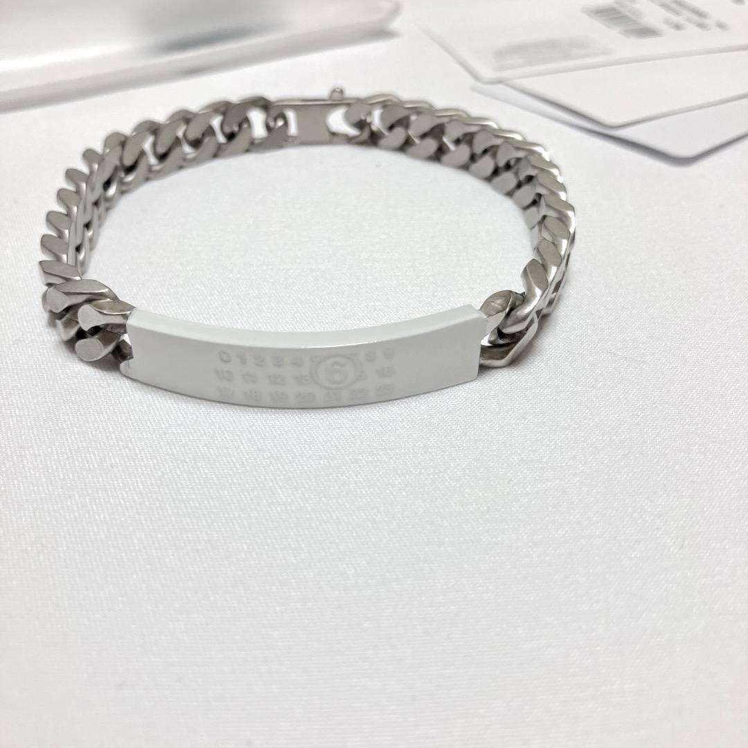 新品 6 24aw マルジェラ MM6 アノニマスロゴブレスレット 17196