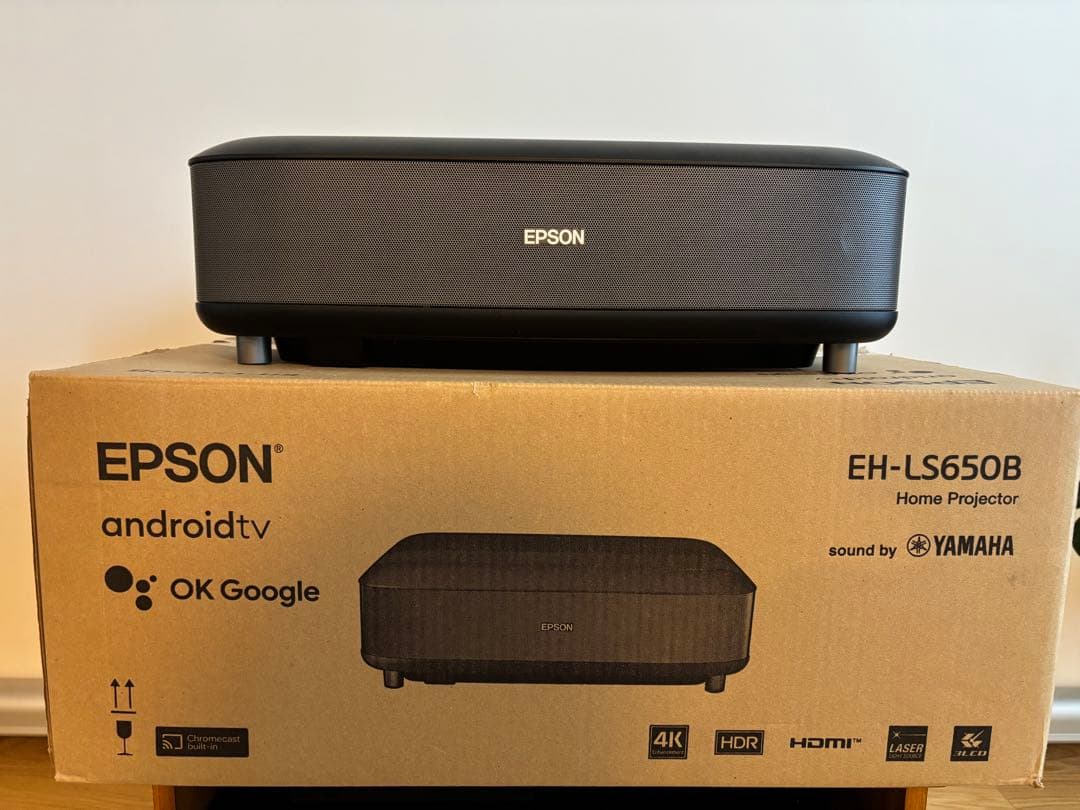 EPSON EH-LS650B プロジェクター　中古