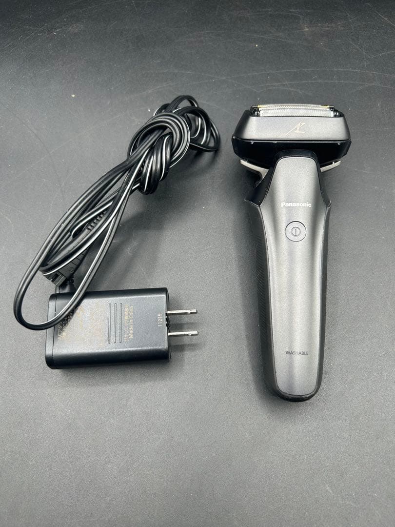 動作品　Panasonic ES-CLS9N メンズ電気シェーバー　充電器付き