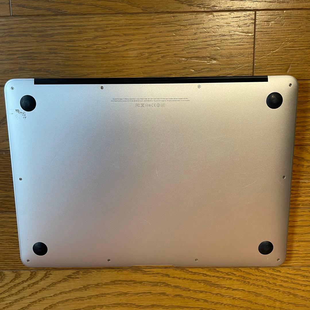【箱付き】MacBook Air 2012 13インチ【付属品全てあり】