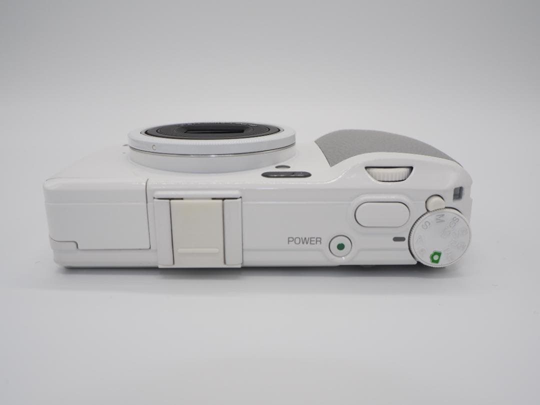 ■ほぼ新品■リコー RICOH GR Digital Ⅳ≪ショット数64回≫