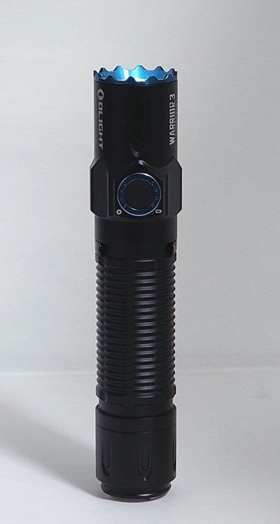 Olight Warrior 3 タクティカルライト