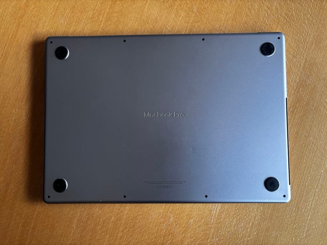 MacBook Pro 16インチ M1 / メモリ16GB / 1TB