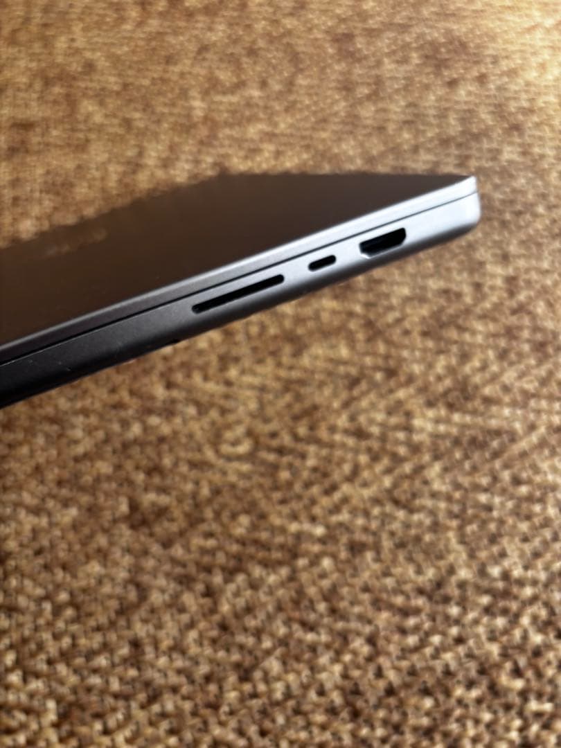 MacBook Pro 16インチ M1 / メモリ16GB / 1TB