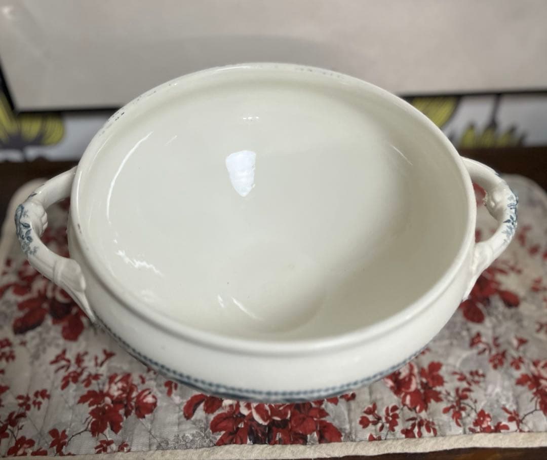 最終お値下げフランスアンティーク　桜桃模様のスーピル持ち手迄幅30㌢バドンビレー