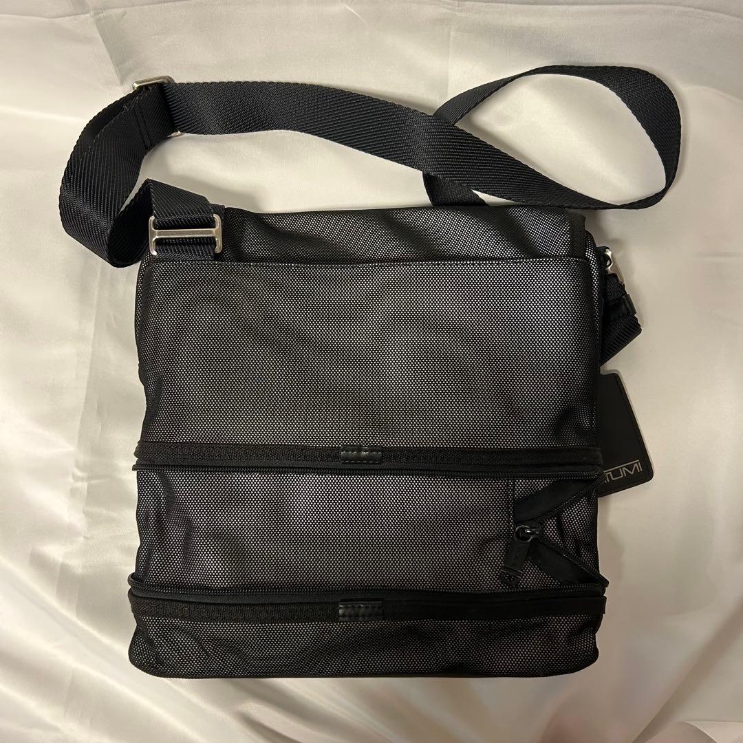 【美品】TUMI トゥミALPHA BRAVO クロスボディ223371RS2