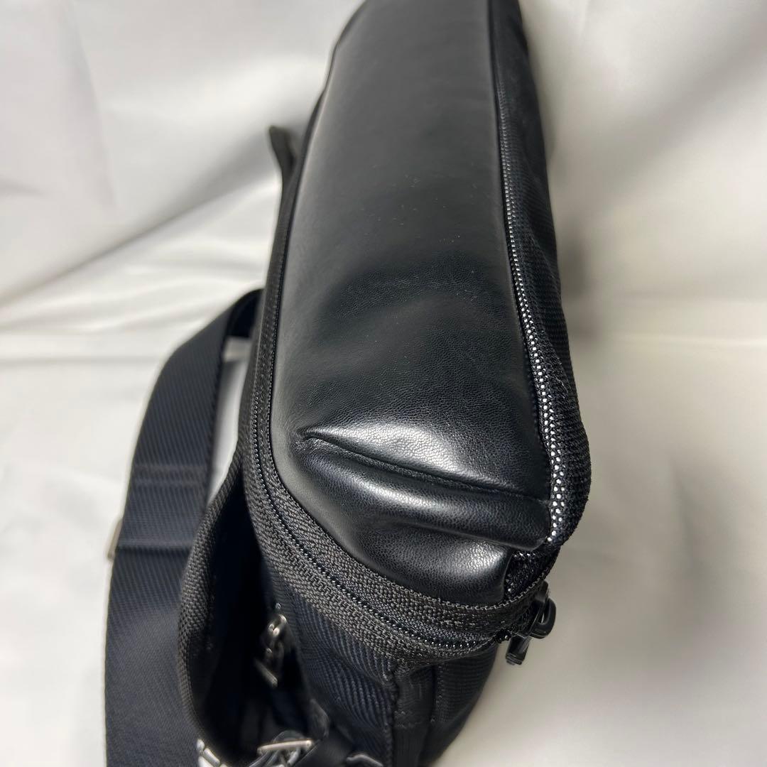 【美品】TUMI トゥミALPHA BRAVO クロスボディ223371RS2