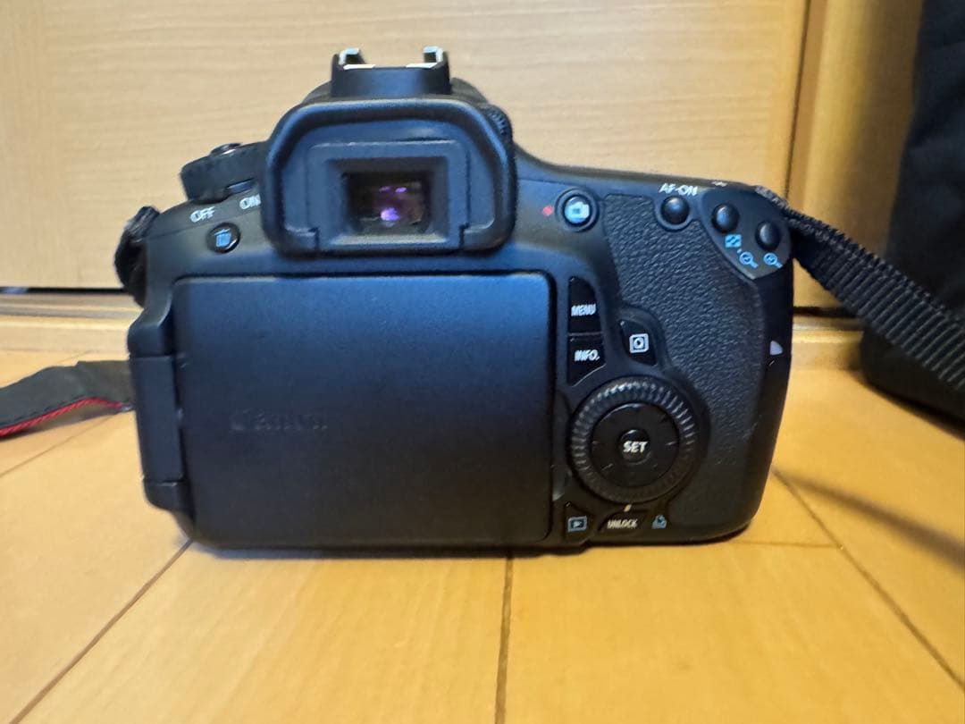 Canon EOS 60D EF-S 18-135 ISレンズセット