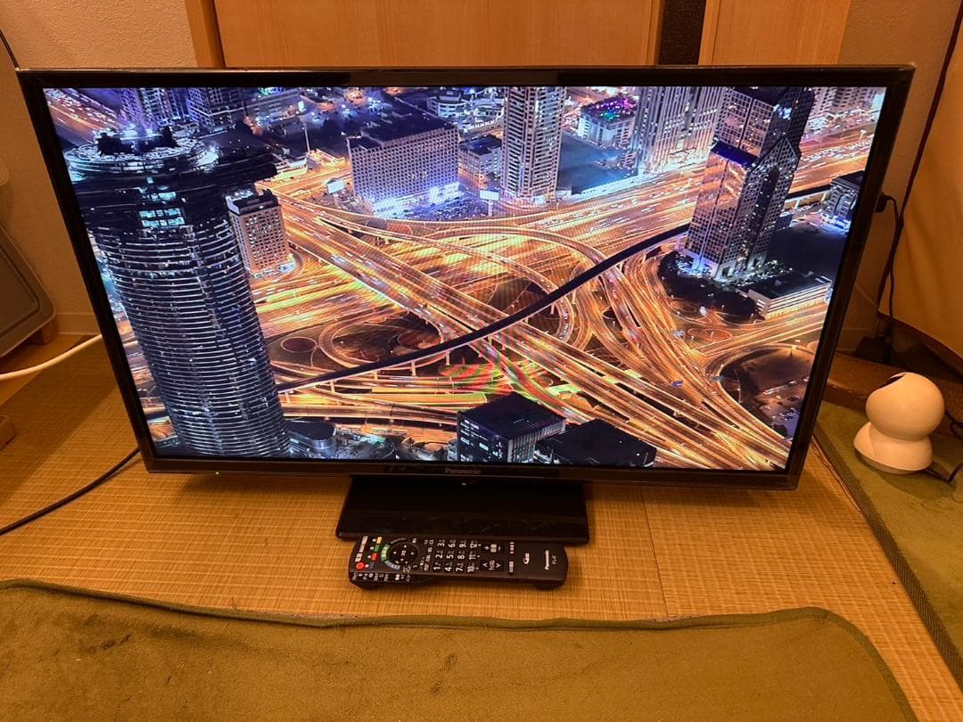 Panasonic　パナソニック 32型 テレビ TH-32F300 超美品