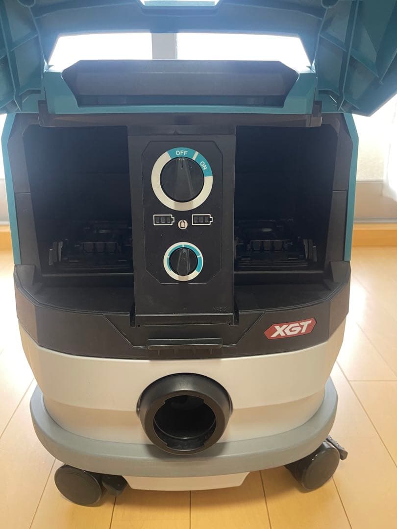 マキタ　充電式集じん機　 VC001GZ バッテリー 無し