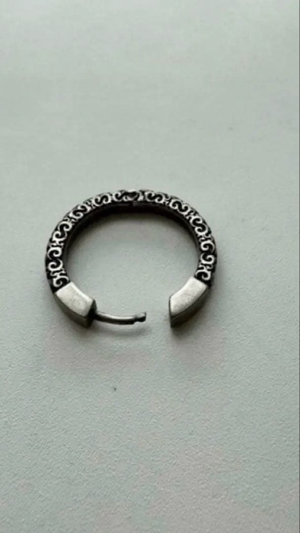 【メゾンマルジェラ】箱付き　フープピアス　片耳