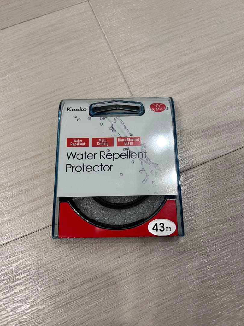 CanonEOSR50（ホワイト）レンズキット ＋RF50mmレンズ