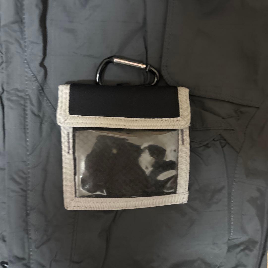 スノーボードウェア 黒 ゴーグル　手袋付き