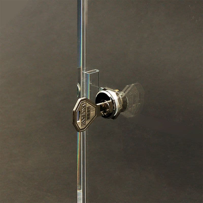 【未使用】鍵付きアクリルショーケース 背面ミラー６コ