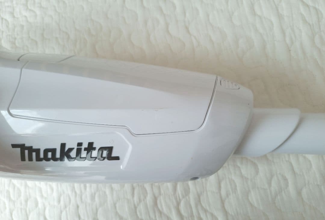 【makita】マキタ 掃除機 CL107FD 充電器 DC10SA セット