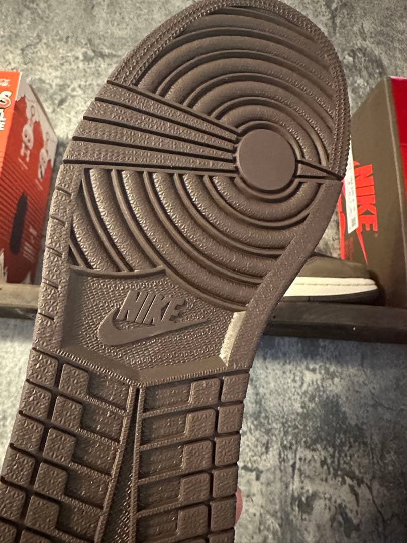 希少　スニーカー　レア