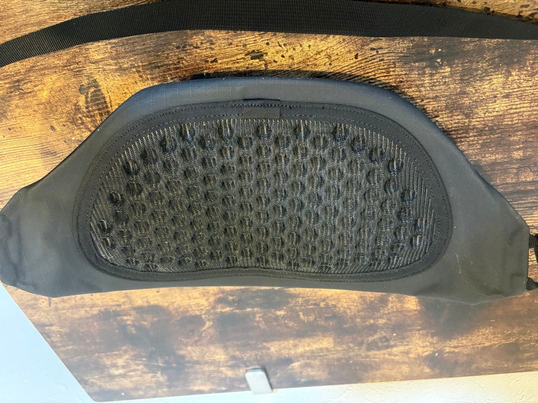 グランヴィル　クロスボディバッグ