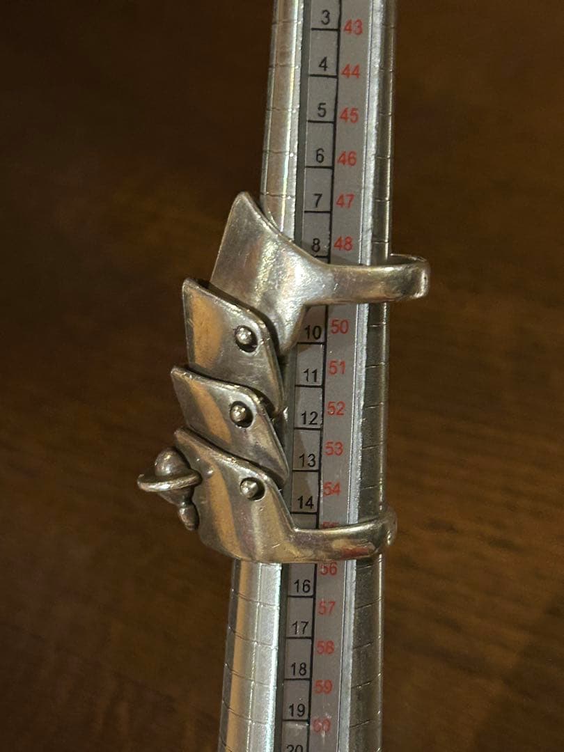 ⚠️ 変形難アリ ヴィヴィアン初期アーマーリング Lサイズ イタリア製　15号