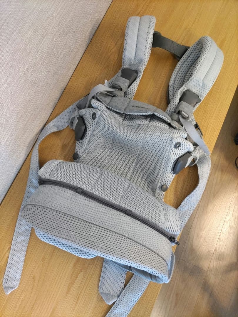 ベビービョルン ベビーキャリア HARMONY ／Air シルバー