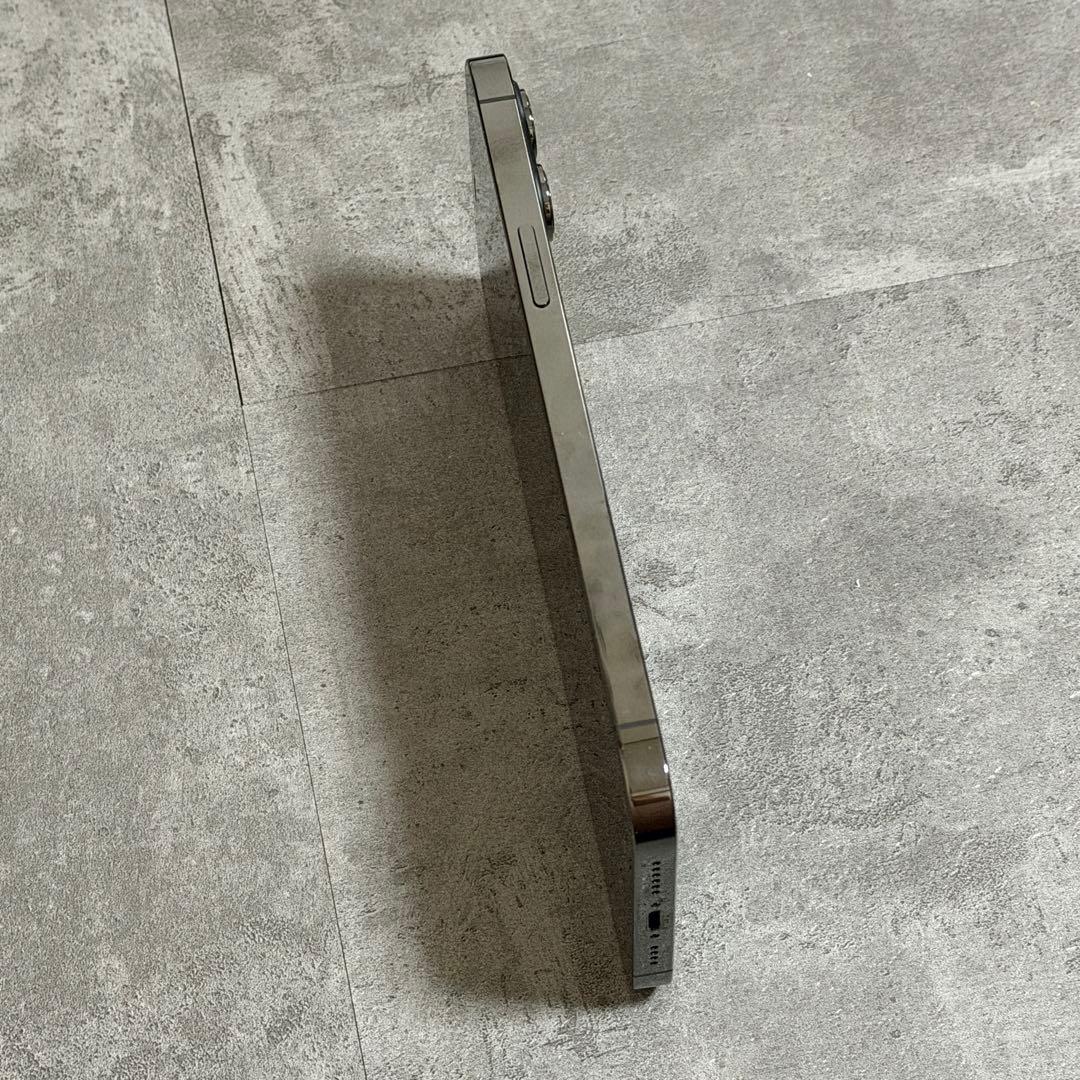 iPhone12ProMax グラファイト　256GB