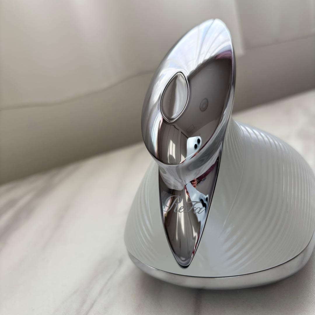 ぷぅ　【正規品】ReFa リファ　ビューテックヘッドスパ　白　MTG