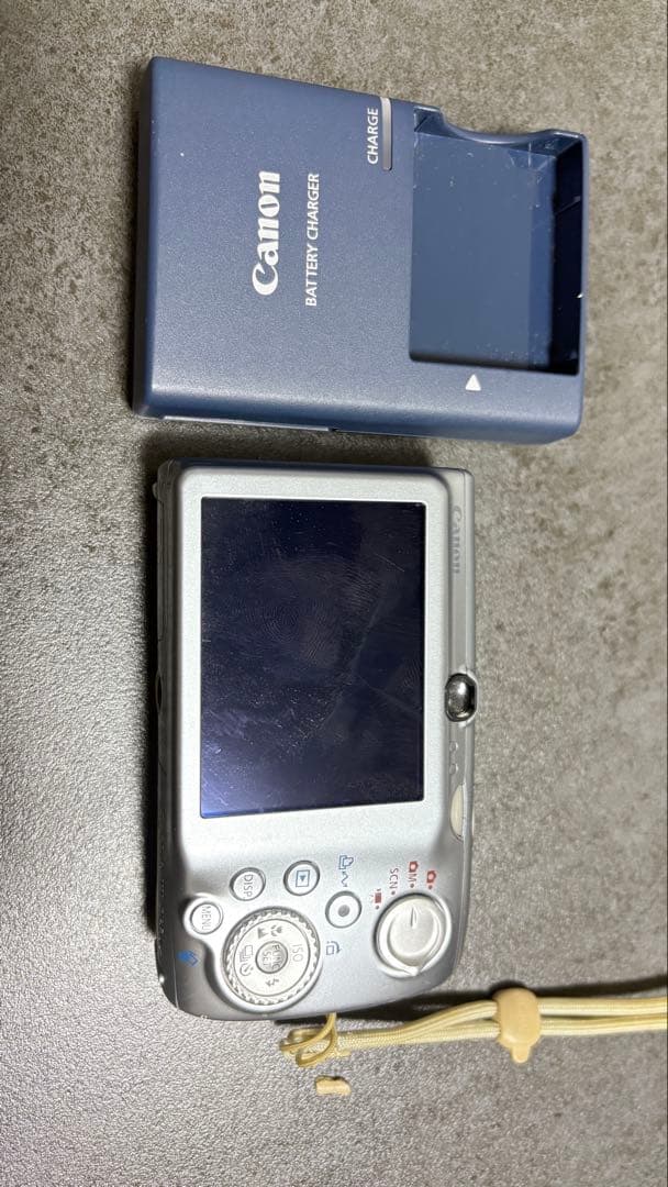 ✨動作確認済み！✨Canon IXY digital 820IS 充電器付き！