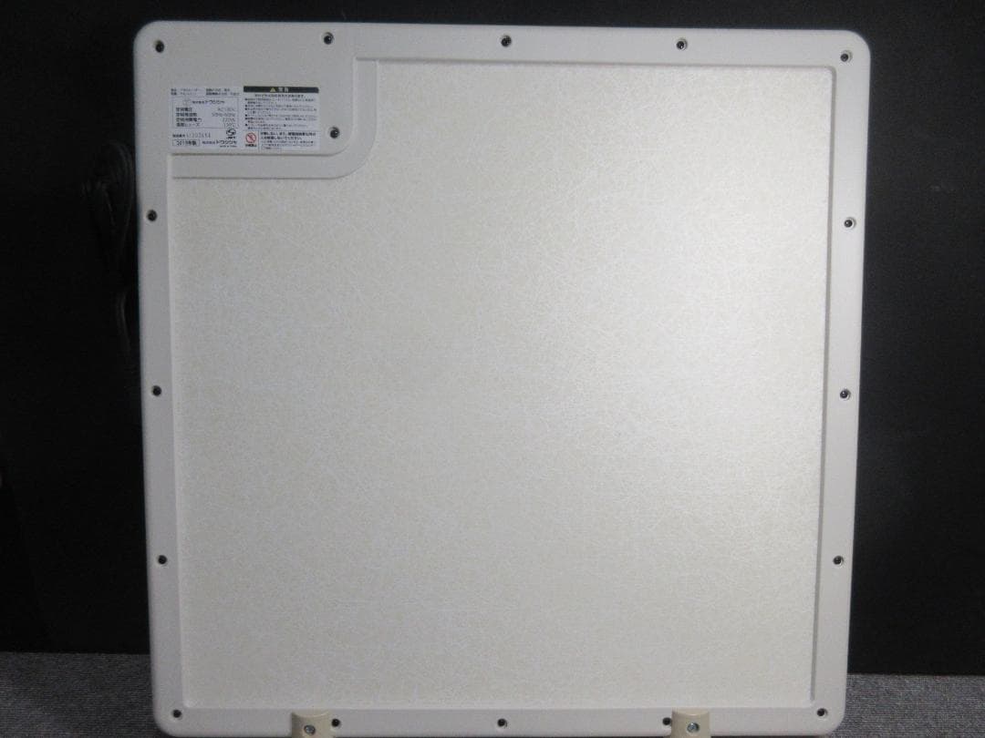 A-71 パネルヒーター 送料無料（北海道・沖縄・離島を除く）値引き不可