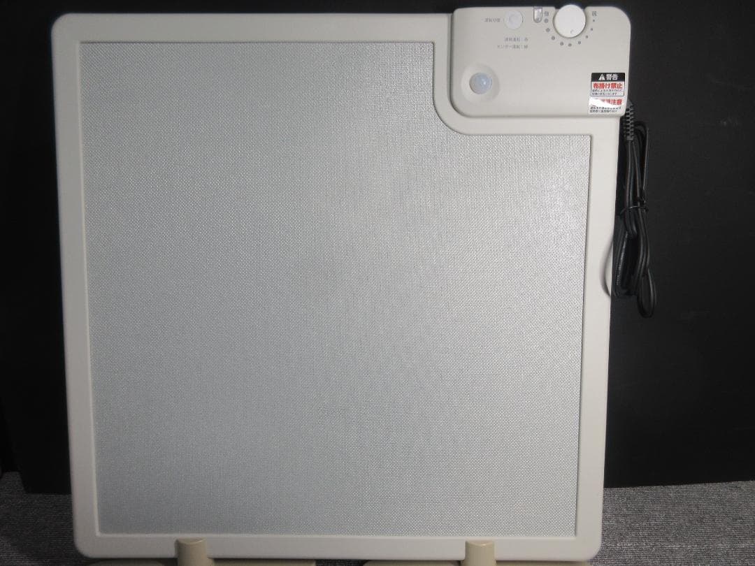 A-71 パネルヒーター 送料無料（北海道・沖縄・離島を除く）値引き不可