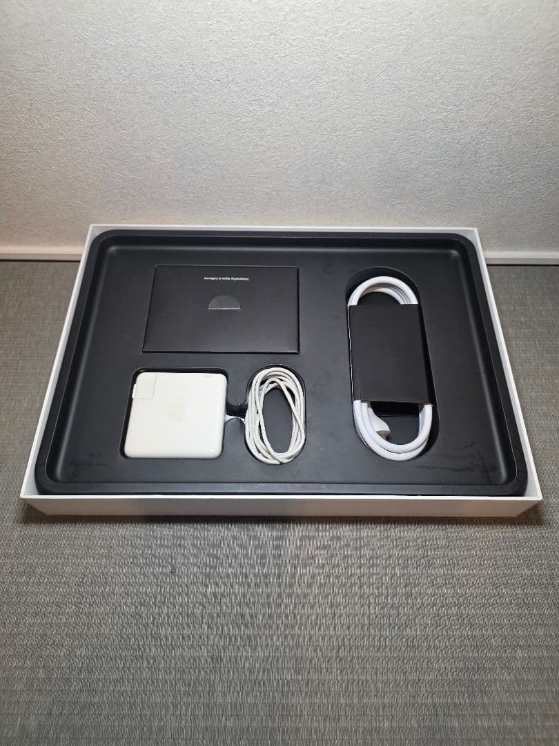 MacBookPro 15インチ 16GB/256GB/JPN