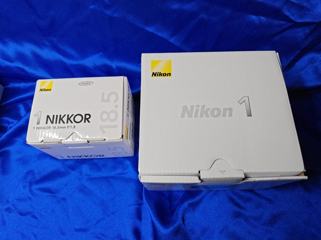 【新品】Nikon1 J5 ダブルレンズキット