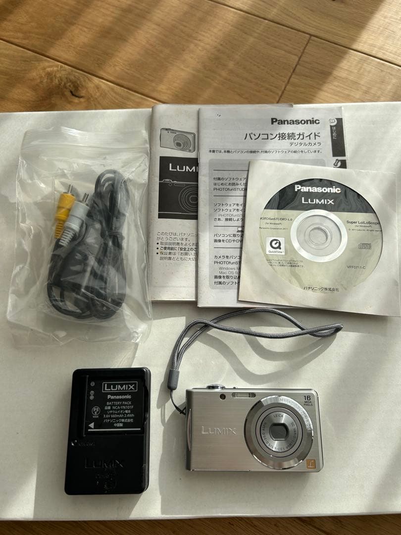 Panasonic LUMIX 16メガピクセル コンパクトデジタルカメラ