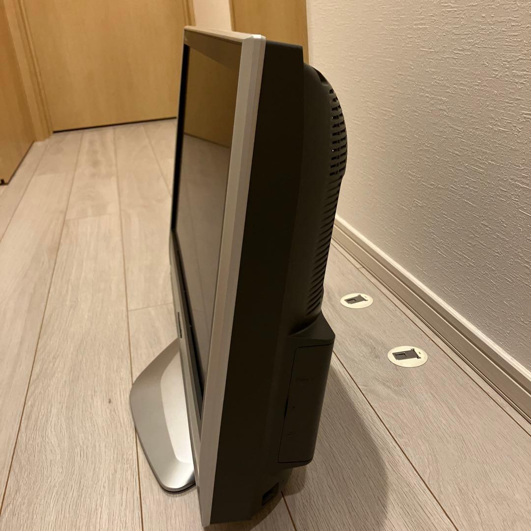 Panasonic VIERA TH-23LX60 2006年製