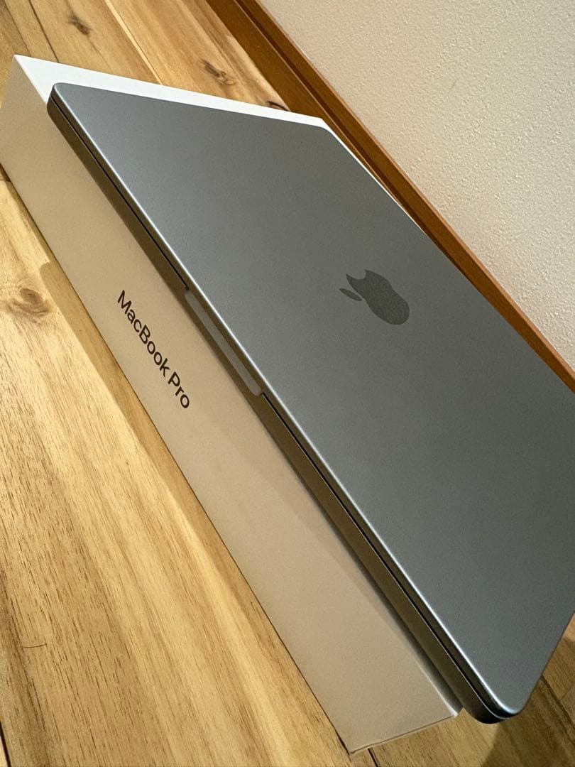 MacBook pro/M1Pro/14インチ/SSD512GB/メモリ16GB