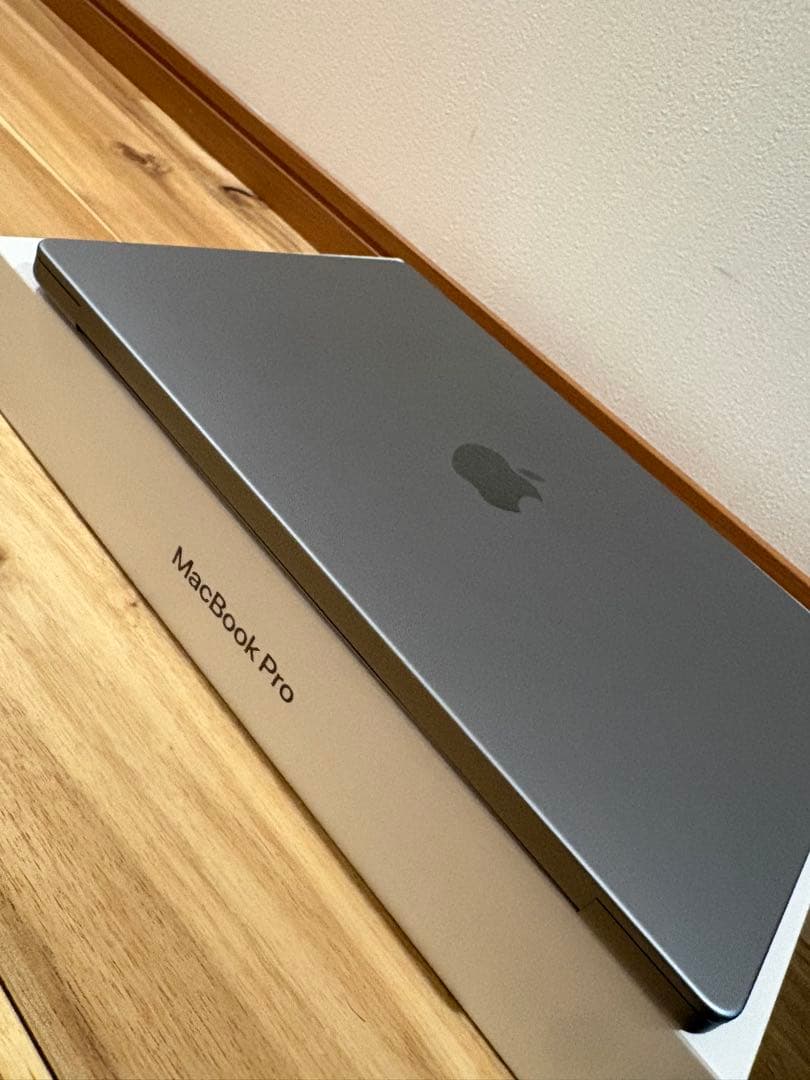 MacBook pro/M1Pro/14インチ/SSD512GB/メモリ16GB