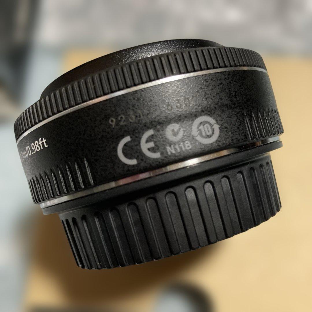 おまけ付き　Canon EF 40mm f/2.8 STM レンズ