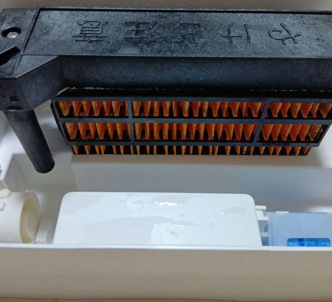 SHARP 24年製 HK-SK-12-W プラズマクラスター加湿ファンヒーター