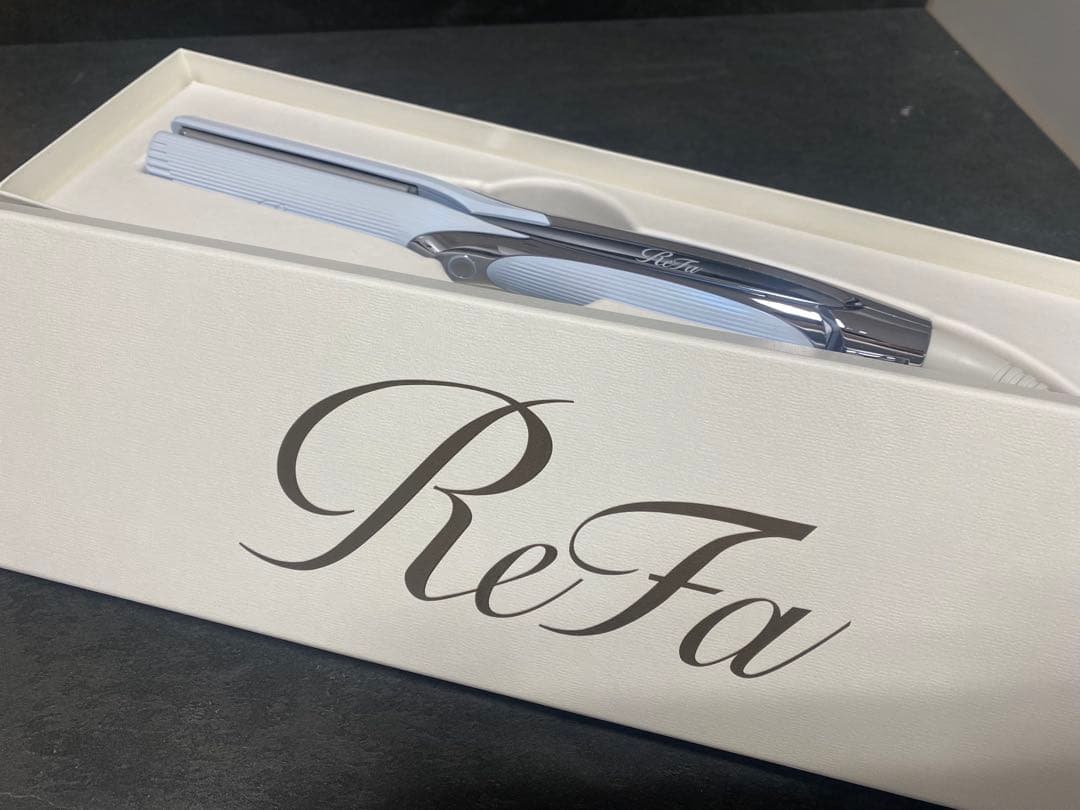 新品2024年製ReFa リファ ストレートアイロン プロ ホワイト