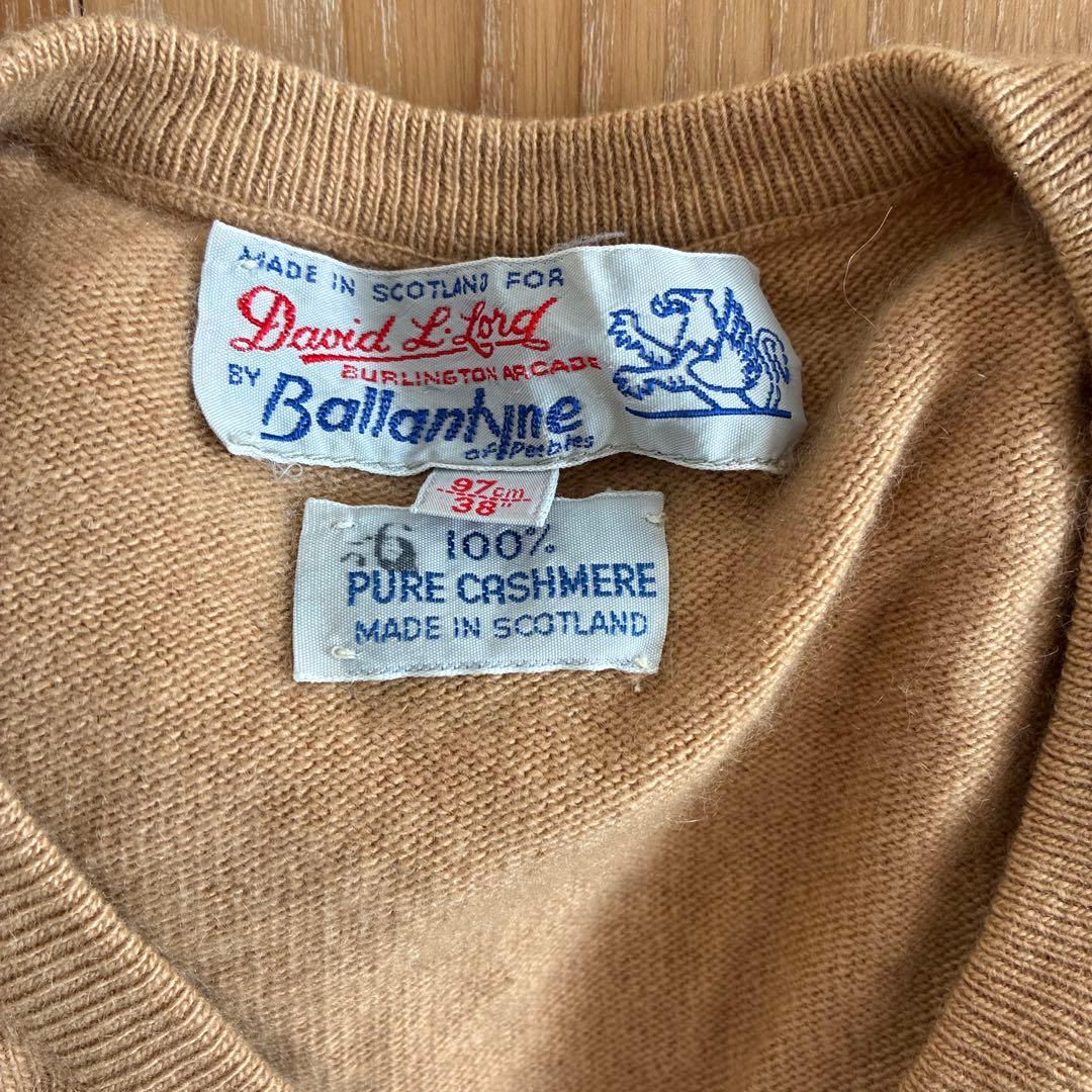 Ballantyne 100%カシミヤ Vネックセーター ベージュ