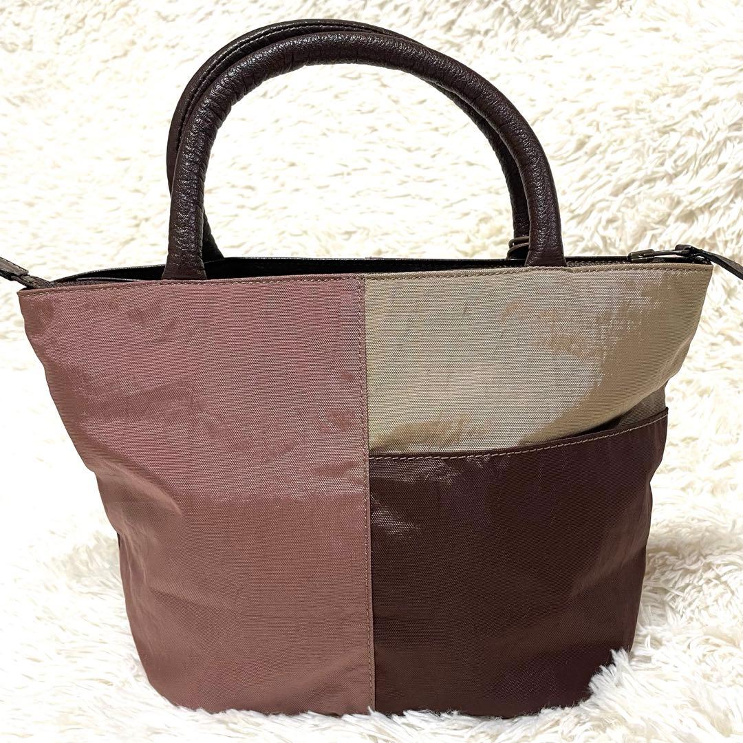 未使用級✨IBIZA イビサ ハンド　トートバッグ ナイロン ピンク チャーム付