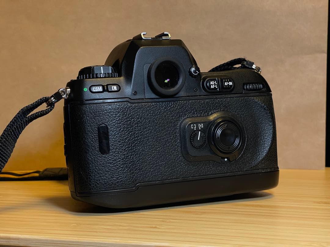 極美品Nikon F100 NIKKOR 35mmF2Dレンズ付き