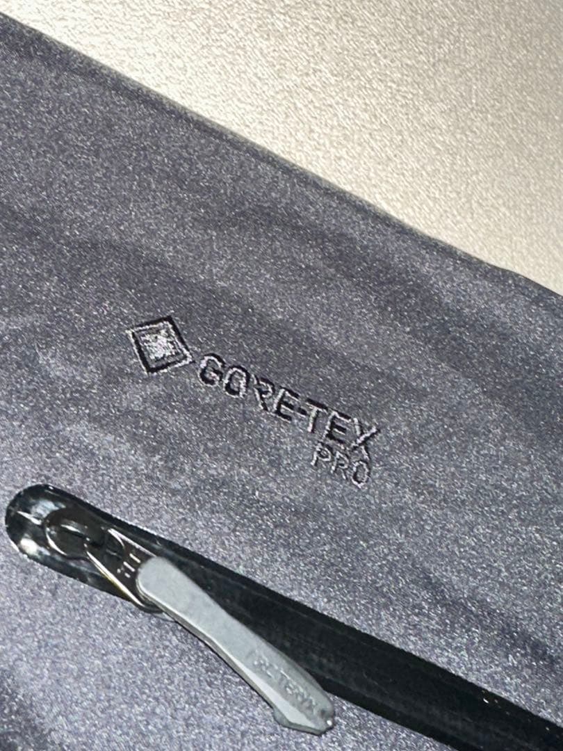 アークテリクスアルファsv