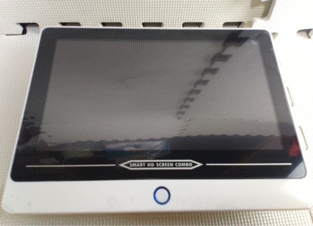 新品防犯カメラ　4CH Wireless NVR Kit