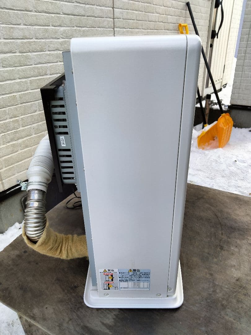 札幌発サンポットFF石油ストーブ！品番「FFR‐5510BL」2018年式中古品